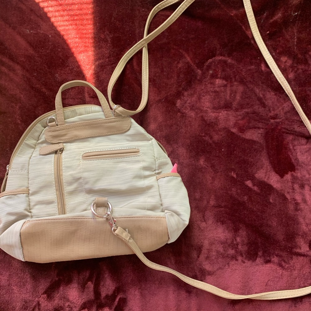 Multisac Versatile Backpack - image 4